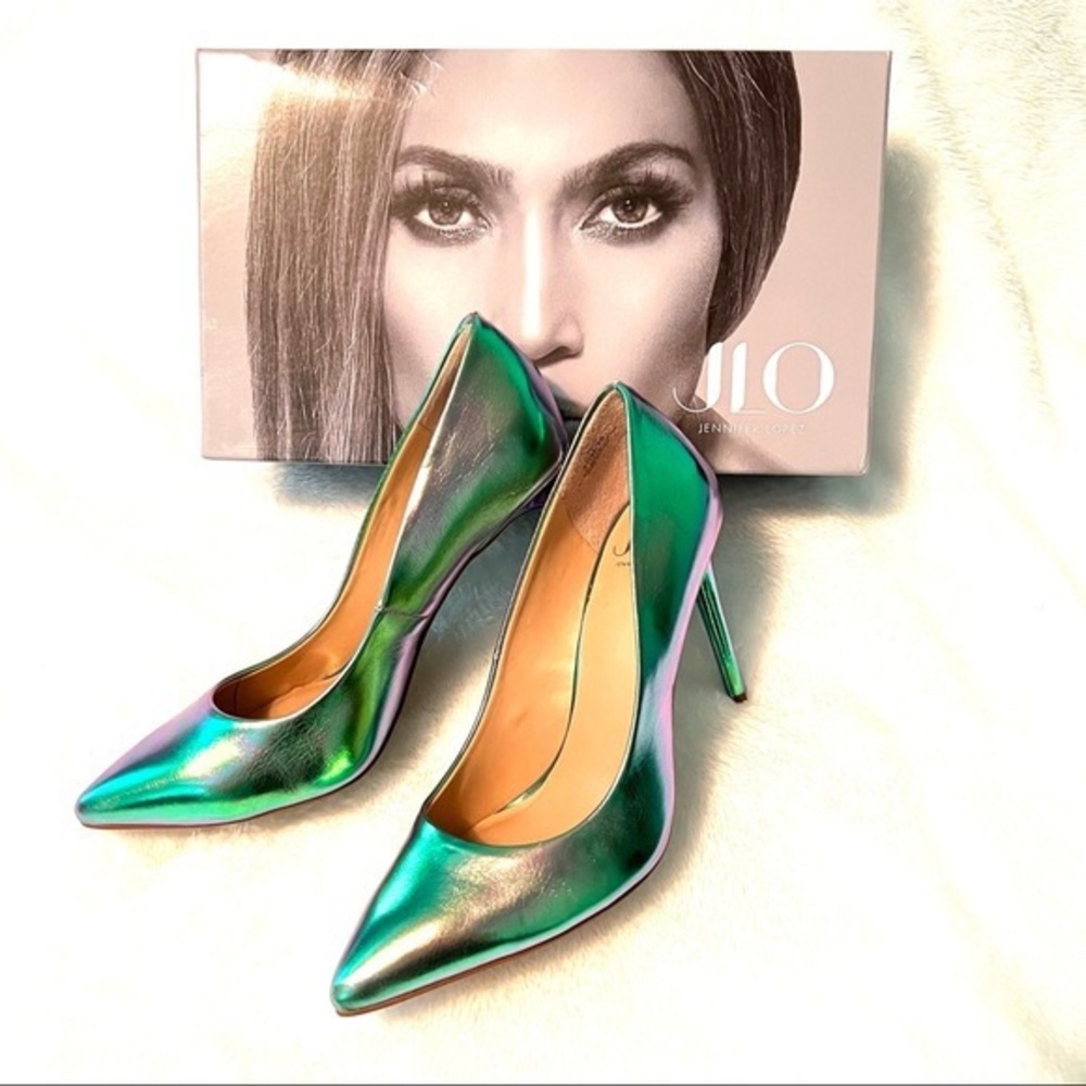 Like New J Lo Fraya pumps sz 9